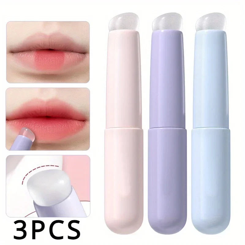 Silicone Lip Brush & Applicator with Protective Cap