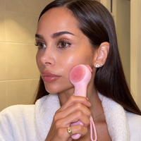 Silicone Electric Facial Cleansing Brush with Hot & Cold Compress