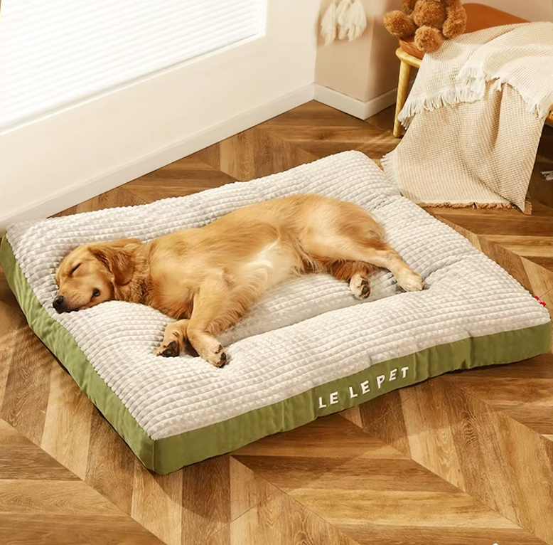 Soft fleece dog bed